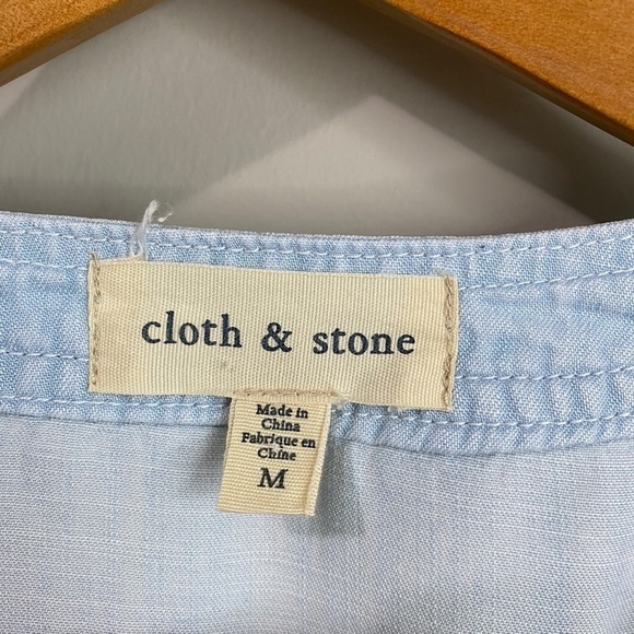 Cloth & Stone‎ - Anthropologie - Chambray V-neck Women's Shirt Blue Size Medium - Picture 2 of 11